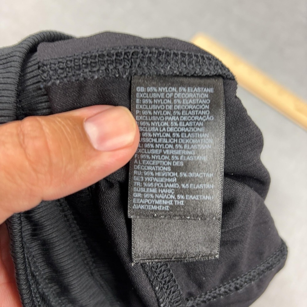 The North Face Capri Pants Womens M Black Hiking Nylon Stretch Travel Outdoor - Picture 10 of 11